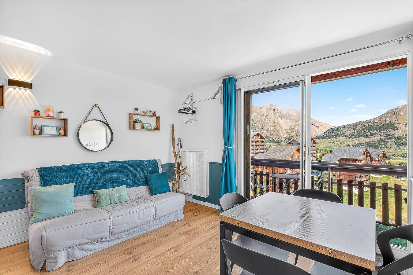 Estudio entero, Estudio «Le 27» con vistas a la montaña, balcón y Wi-Fi in Saint-Étienne-en-Dévoluy, Dévoluy (comuna)