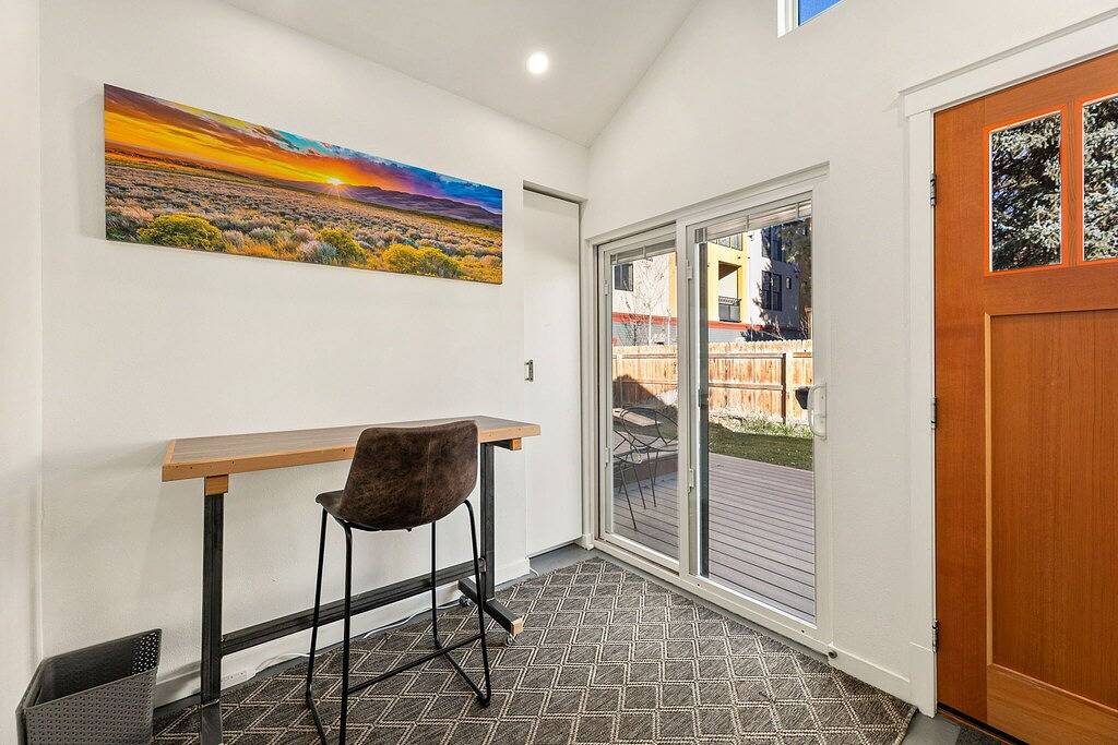 Vibrant Downtown Bungalow – Walk Everywhere! in Fort Collins, Larimer County