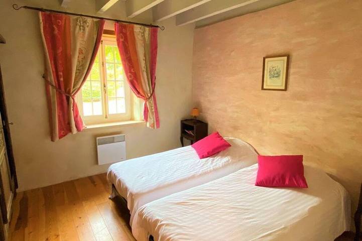 Location de vacances pour 5 personnes, avec jardin à Monfréville - 3