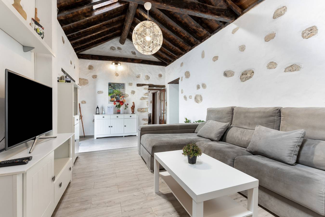 Casa de vacaciones 'Casa Doña Carmen' con vistas a la montaña, terraza privada y Wi-Fi in Betancuria, Fuerteventura