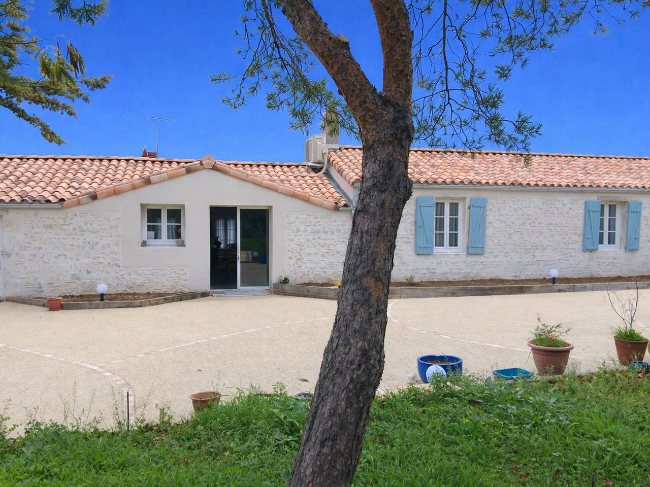 Maison familiale au centre du bourg, animaux sur demande in L'Aiguillon-sur-Mer, Fontenay-le-Comte