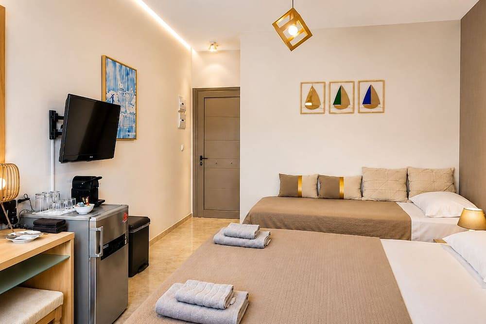 Charming 1 triple-bedroom  in quaint Georgioupoli with Ac in Georgioupoli, Chania und Umgebung