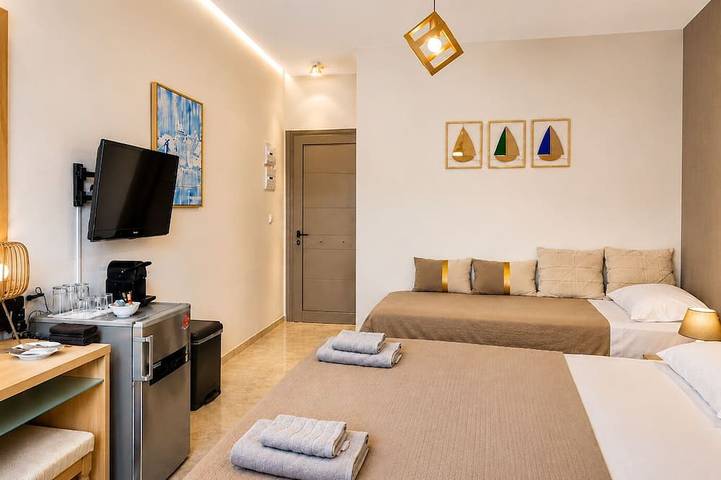Charming 1 triple-bedroom  in quaint Georgioupoli with AC in Georgioupoli, Chania und Umgebung