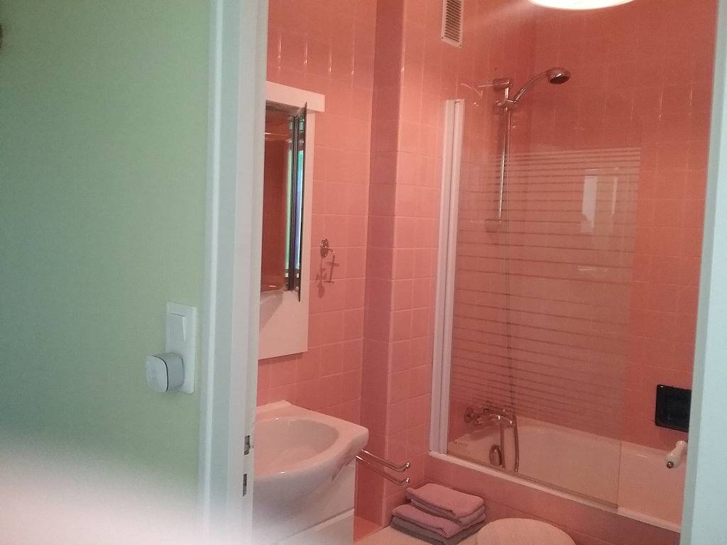 Chambre d'hôte indépendante avec kitchenette - Chambre + kitchenette in Granville, Côte de la Déroute
