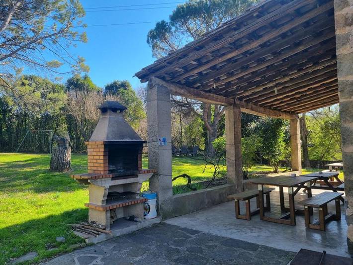 Casa rural para 4 personas, con Terraza y Jardín además de Piscina y Vistas en Sales de Llierca - 2