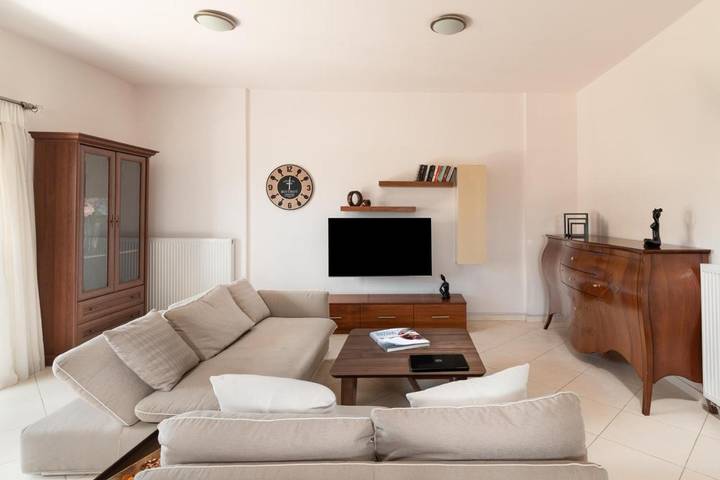 Gîte pour 4 personnes, avec piscine ainsi que vue et balcon dans Amoudara - 2