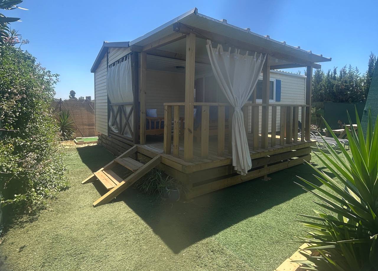 Mobile Home 'Natural Casita Palmar' avec terrasse privée, Wi-Fi et climatisation in Playa El Palmar, Vejer de la Frontera
