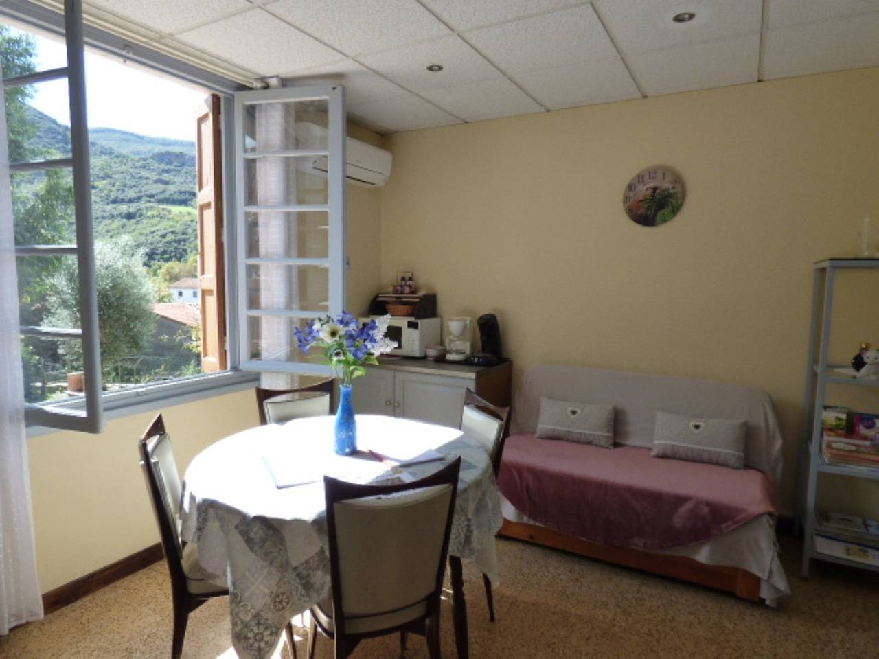 Appartement entier, Appartement cosy à Arles-sur-Tech 34 m², près de la nature in Arles-sur-Tech, Région de Céret