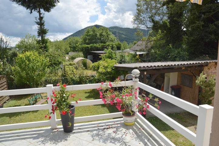 Vakantiehuis voor 4 personen, with Balkon and Terras as well as Tuin and Uitzicht op het meer in de Elzas
