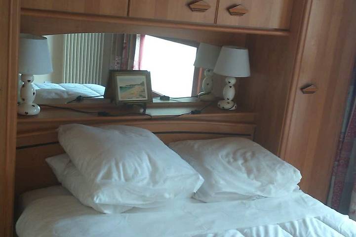 Gîte pour 6 personnes, avec balcon, animaux acceptés à Château-Bernard - 2