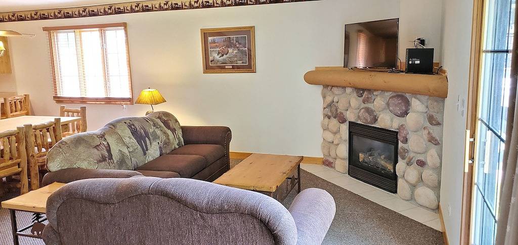 Geräumige Und Gemütliche Villa, Gelegen Am Resort, Das Von Starved Rock Entfernt in Starved Rock State Park