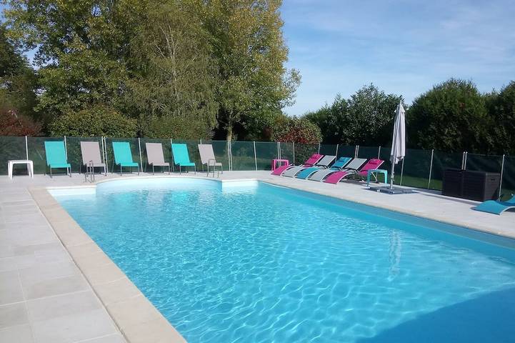 Location de vacances pour 15 personnes, avec Jacuzzi ainsi que Terrasse et Jardin à Chambourg-sur-Indre