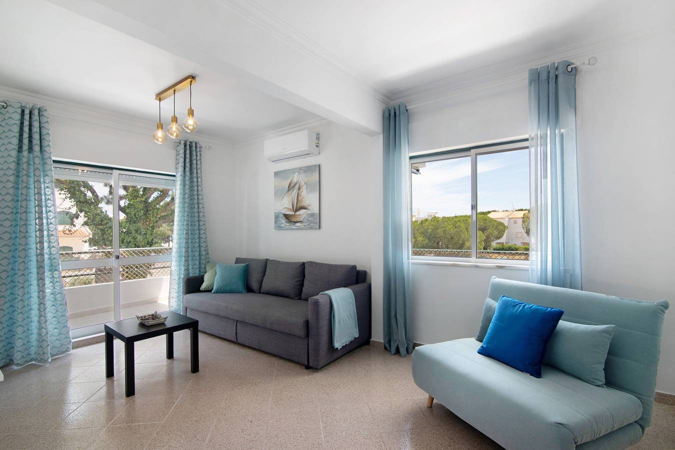 Apartamento inteiro, Apartamento 'Jade' com varanda, Wi-Fi e ar condicionado in Praia da Falésia, Albufeira