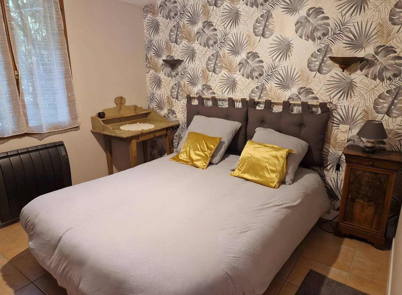 Casa Vacacional 'Gite Des Orchidées' con Terraza Privada, Jardín Compartido y Wi-Fi in Châteauvieux, Región de Romorantin-Lanthenay