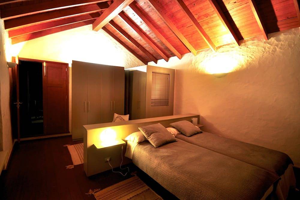 Luxury Rural House With Beautiful Views in Vega de San Mateo, North Gran Canaria