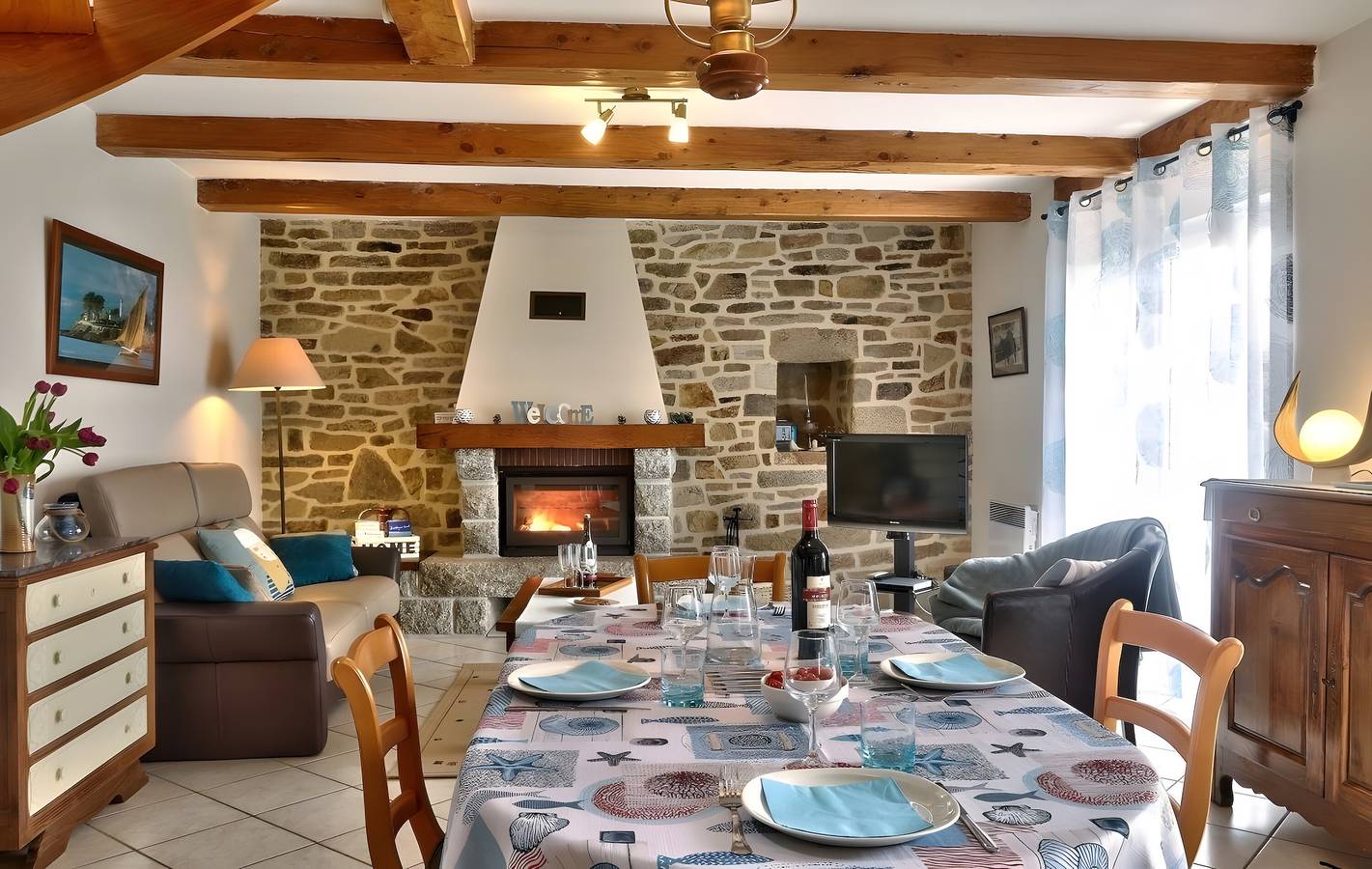 Country House "Au Calme" with Private Terrace, Private Garden and Wi-Fi in Mahalon, Quimper region