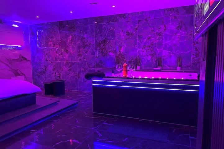 Location de vacances pour 2 personnes, avec jacuzzi à Gaillard