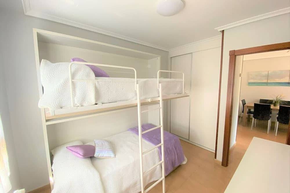 Ganze Wohnung, Bajo con jardin, piscina y garaje - Alcarite 6040 in Noja, Kantabrische Küste
