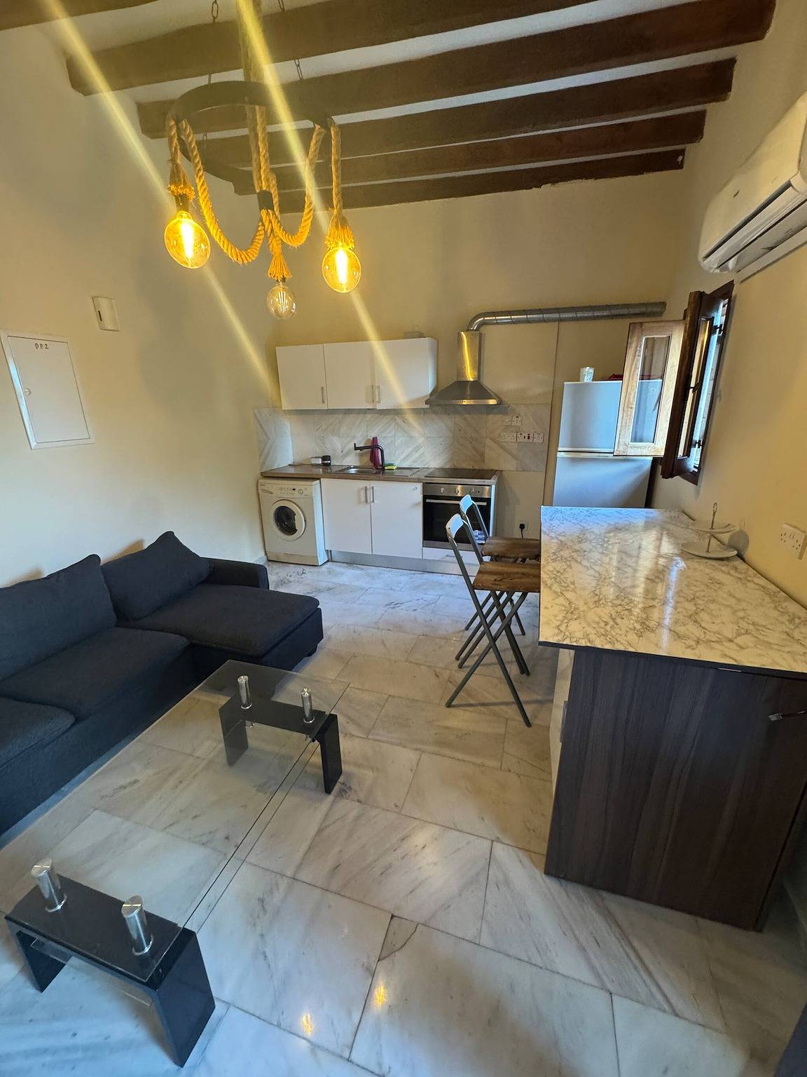 Entire apartment, Cozy home with Fireplace in South Cyprus