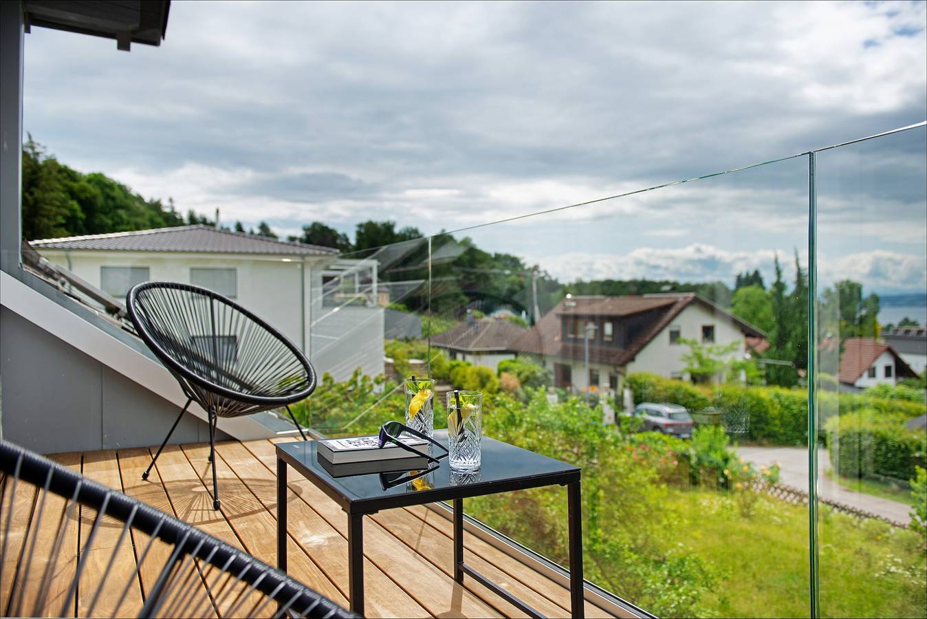 Entire apartment, Holiday Apartment 'With Lake View' in Unteruhldingen, Uhldingen-Mühlhofen