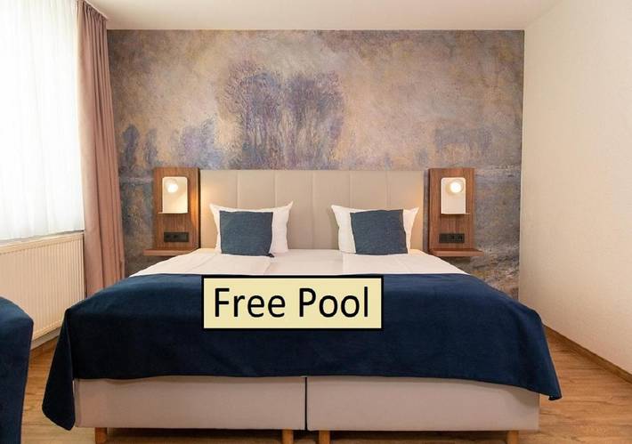 Hotel para 3 personas, con terraza y sauna además de vistas y piscina - 1