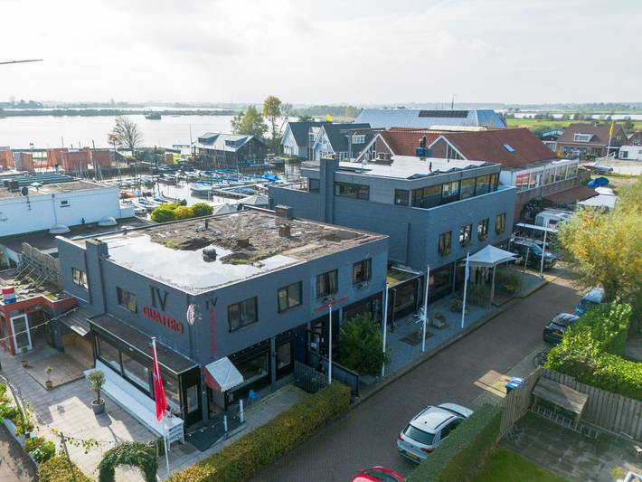 Ganze Wohnung, Wohnung in Kaag mit Dachterrasse und Whirlpool in Kaag, Groene Hart