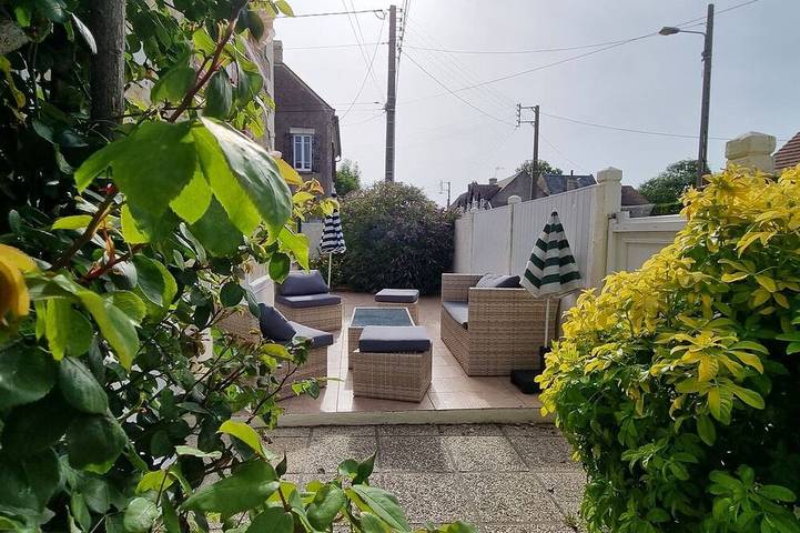 Holiday home for 10 people, with hot tub and terrace - 1