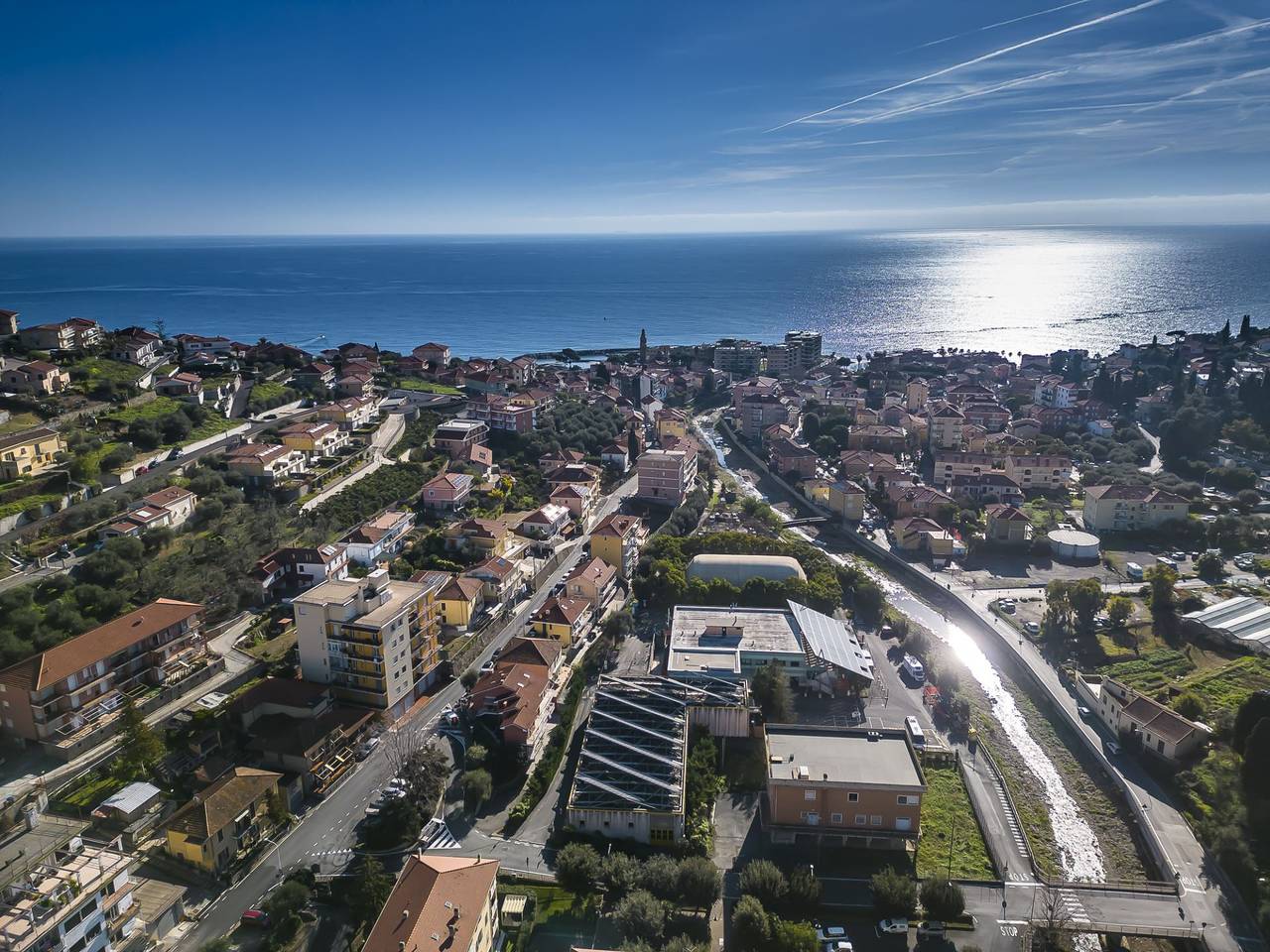Ganze Ferienwohnung, Casa Lisara - Appartamento con aria condizionata e balcone in San Lorenzo al Mare, Riviera di Ponente