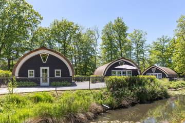 Vakantiehuis voor 18 Personen in De Bult, Nationaal Park Weerribben-Wieden, Afbeelding 1