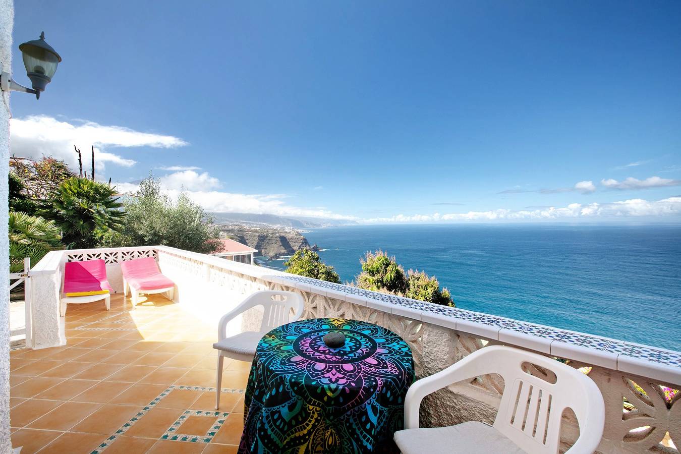 Ganze Wohnung, Ferienwohnung "En Jardín Mariposa" mit Meerblick, Gemeinschaftspool und Wlan in La Matanza de Acentejo, Teneriffa Nord
