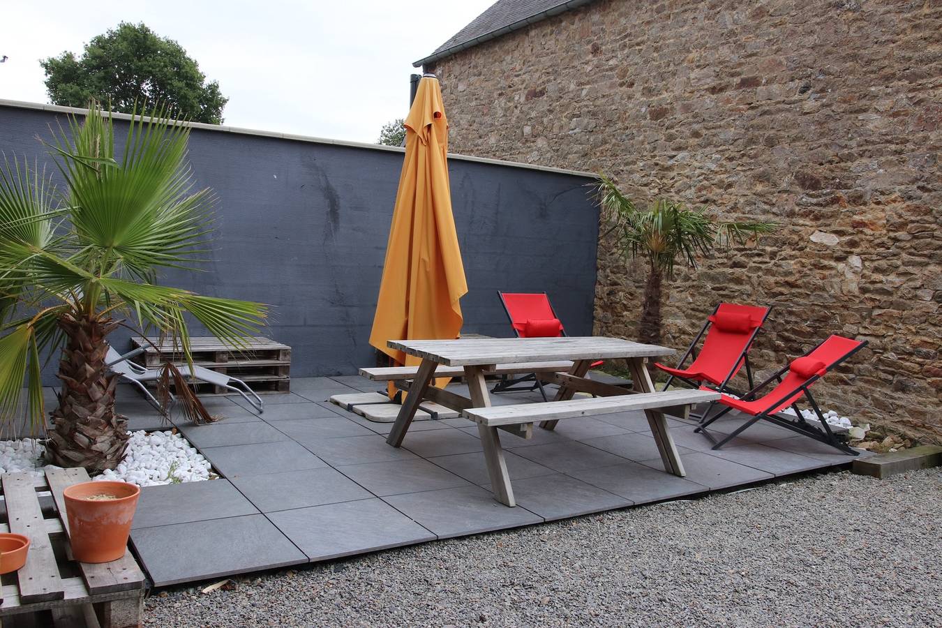 Encantadora casa cerca de Sains con spa y jardín cerrado in Sains, Región de Saint-Malo