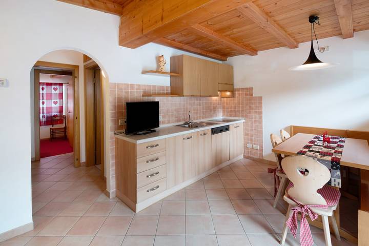 Gîte pour 6 personnes, avec balcon à Canazei - 4