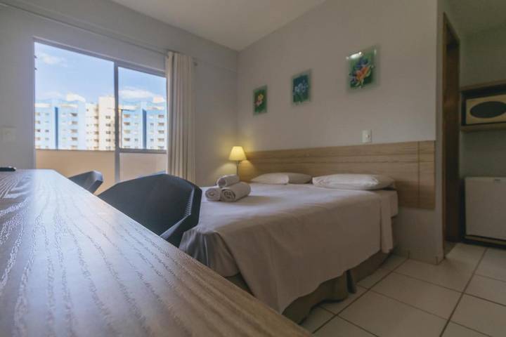 Casas e apartamentos de temporada para 4 pessoas, com jacuzzi e piscina e ainda sauna and jardim em Caldas Novas