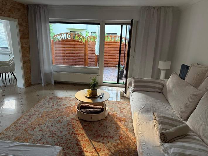 Ferienwohnung für 5 Personen, mit Terrasse und Garten in Hürth - 3