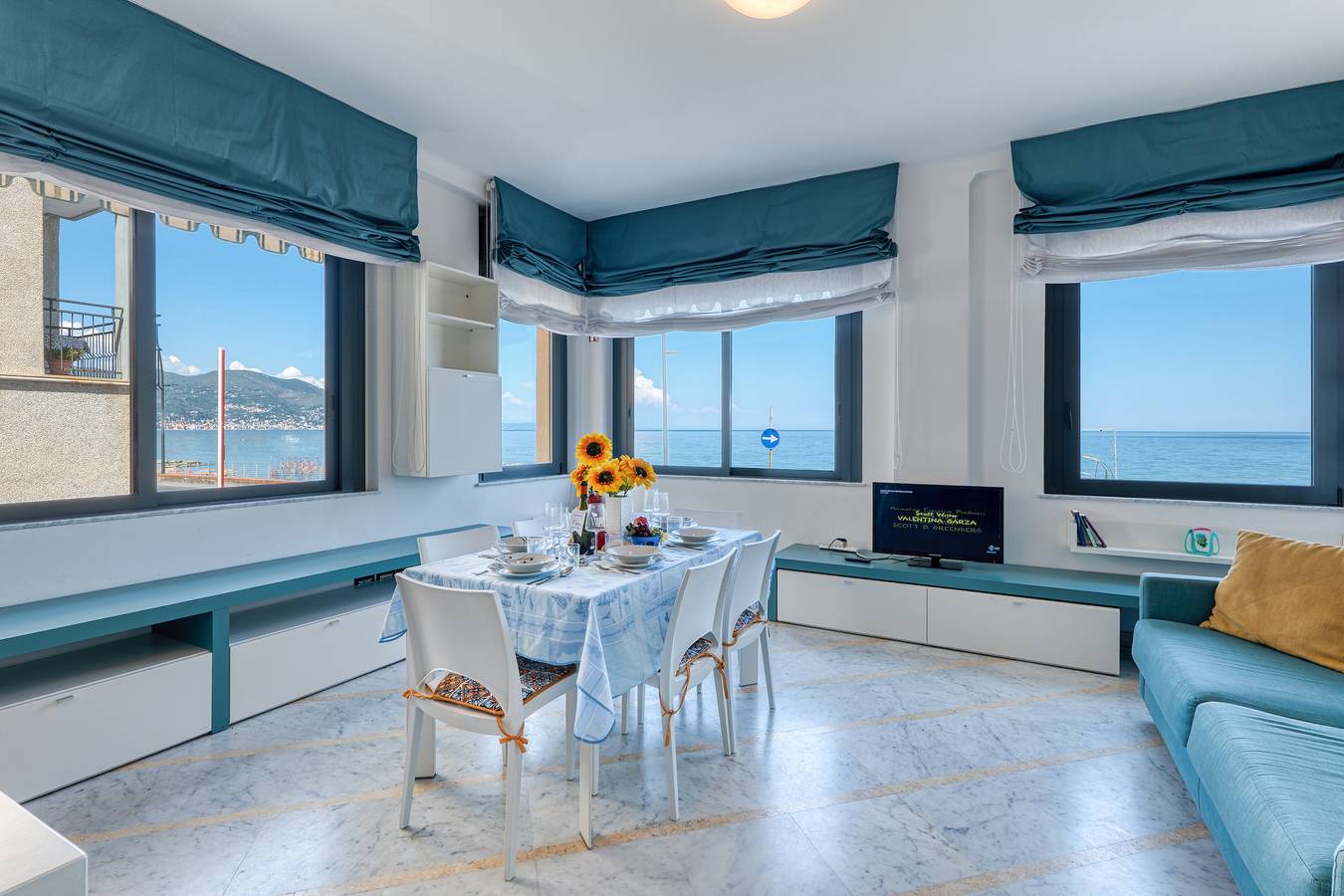 Appartement entier, Front Beach Magic Sea - 20m From The Sea in Laigueglia, Riviera di Ponente