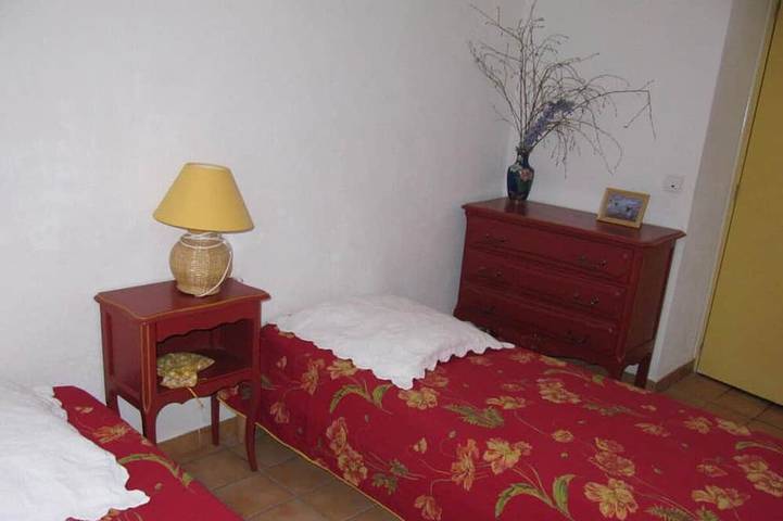 Location de vacances pour 4 personnes, avec jardin à La Verdière - 4