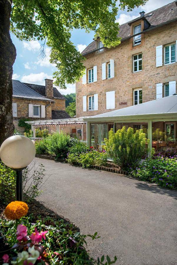 Camping pour 2 personnes, avec piscine et terrasse