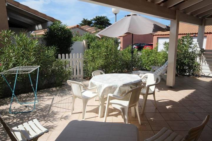 Location de vacances pour 4 personnes, avec piscine et terrasse dans Portiragnes Plage
