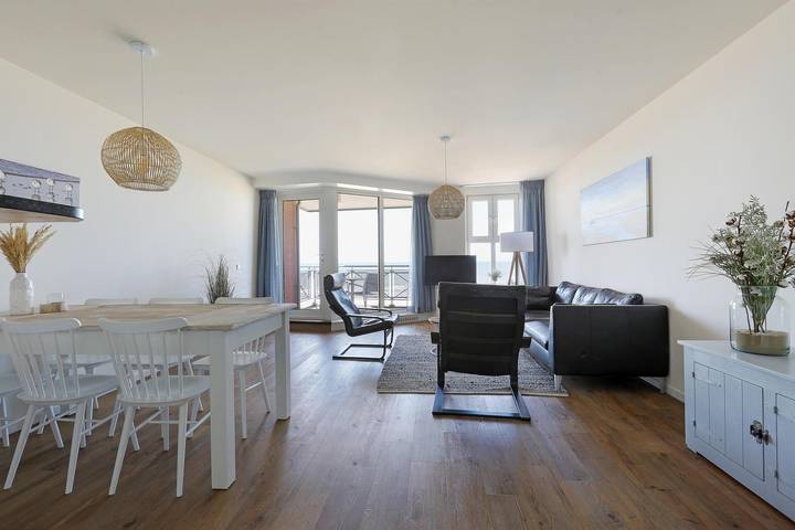Ferienhaus mit Meerblick für 4 Personen, mit Balkon/Terrasse und Balkon in Egmond