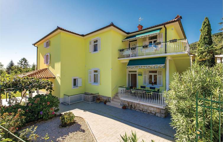 Ferienwohnung für 6 Personen, mit Terrasse in Lovran