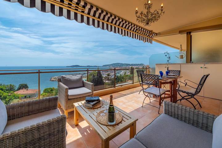 Appartement de vacances pour 4 personnes, avec Terrasse à Beaulieu-sur-Mer