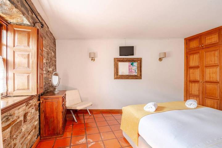 Maison de campagne pour 2 personnes, avec vue ainsi que piscine et jardin, animaux acceptés à Mirandela - 4