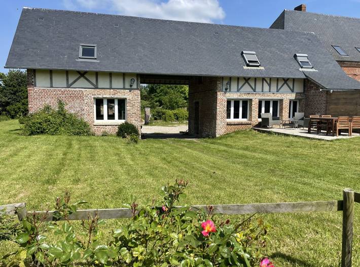 Gîte pour 6 personnes, avec terrasse et jardin, animaux acceptés à Auquemesnil