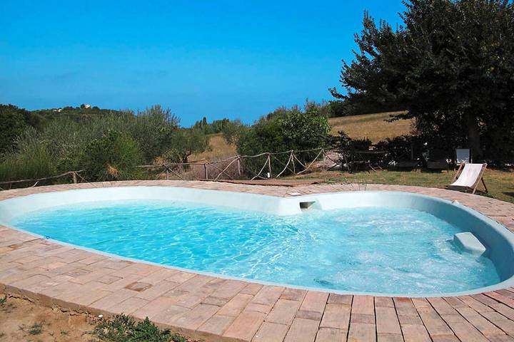 Ferienwohnung für 2 Personen, mit Garten und Pool in Marche - 2