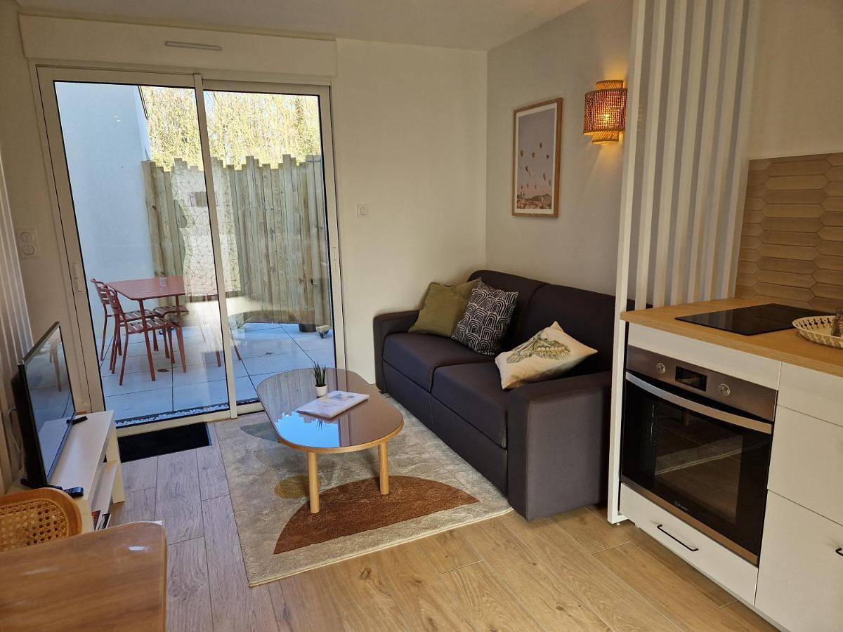 Maison avec terrasse calme - idéale déplacements pro - Borne charge voiture elec in Carquefou, Région de Nantes