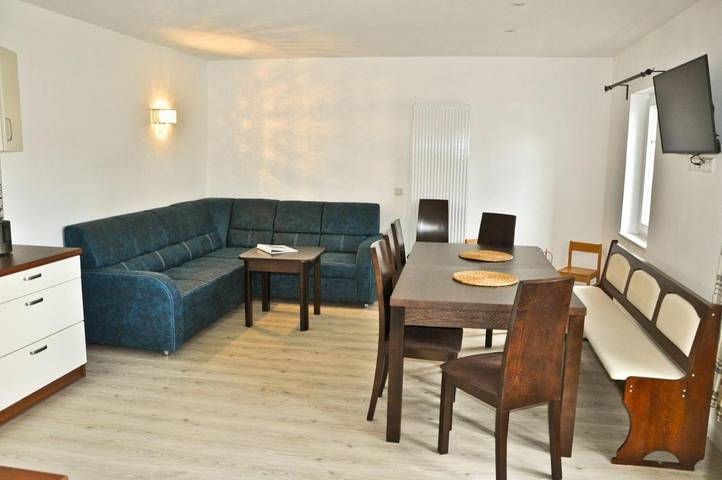 Ferienwohnung für 8 Personen, mit Garten