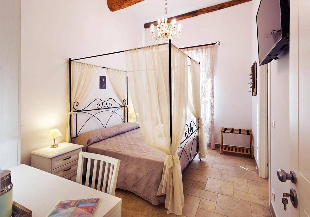 Casa Porta Marina in Ventimiglia (Ville), Région de Vintimille