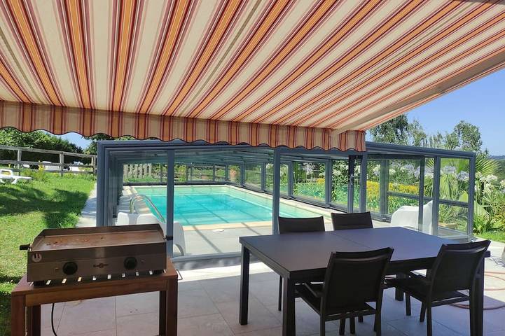 Apartamento de vacaciones para 4 personas, con piscina además de terraza y jardín - 1