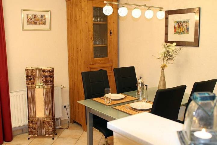 Bauernhof für 4 Personen, mit Terrasse und Garten in Groß Zicker