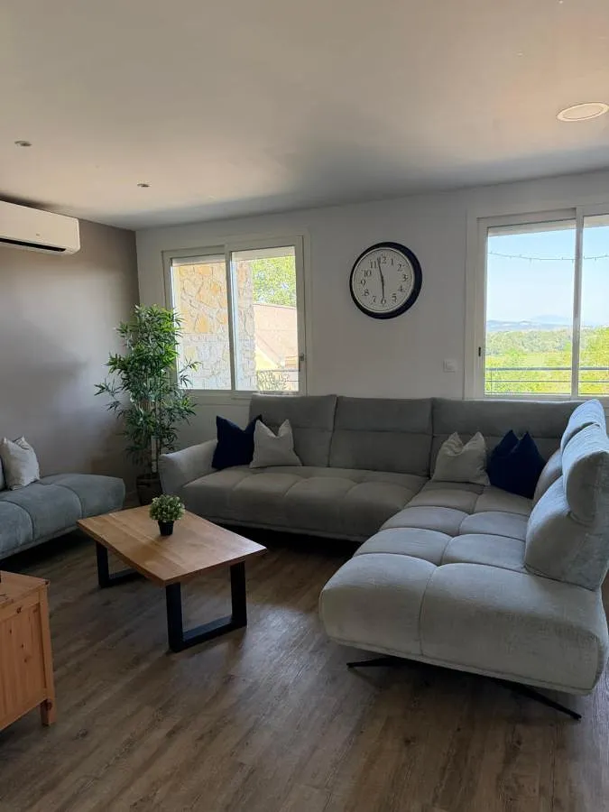Ferienhaus für 18 Personen, mit Ausblick und Garten - 1